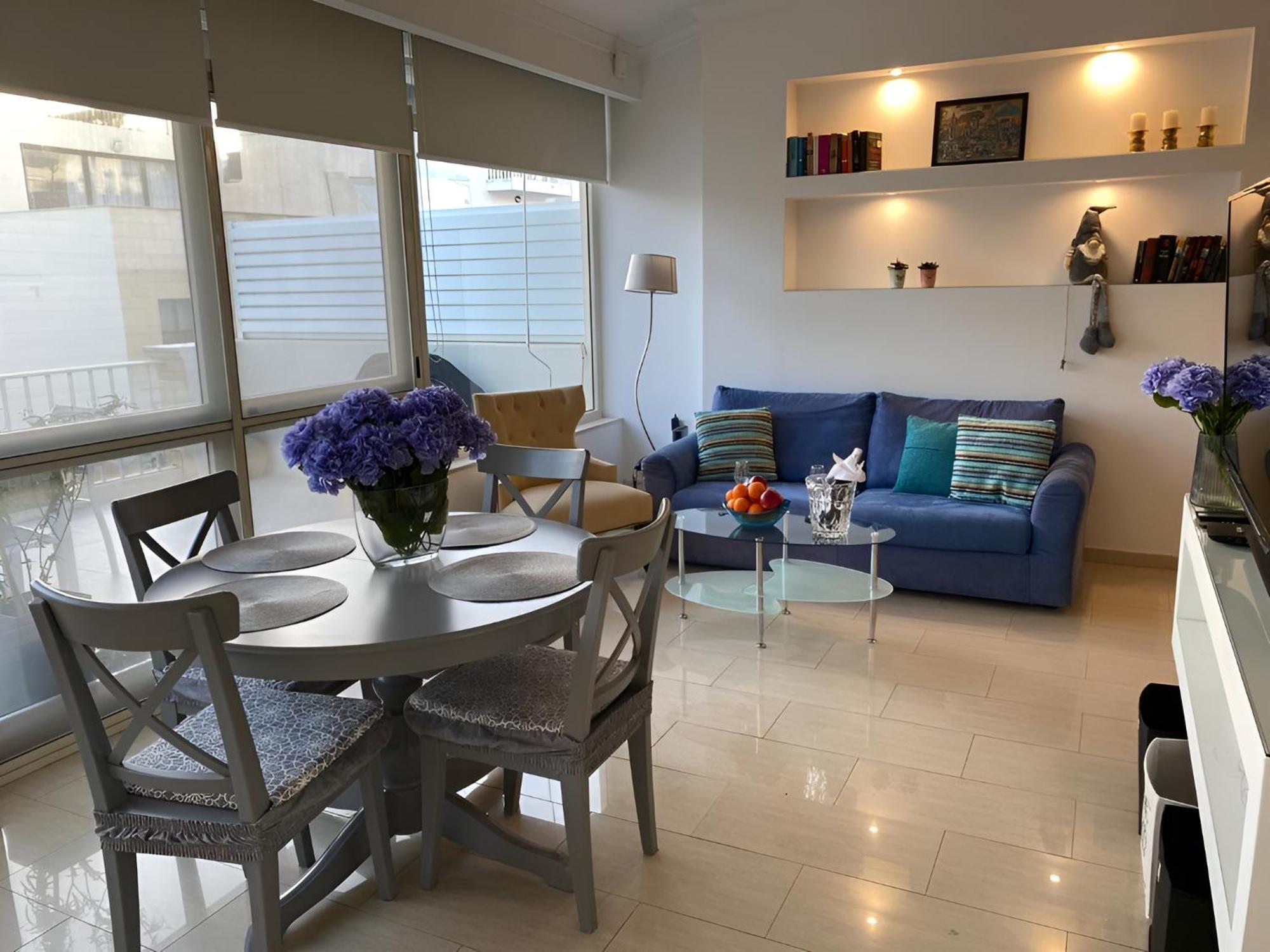 Appartamento Sliema Cosy Penthouse With Bbq Esterno foto