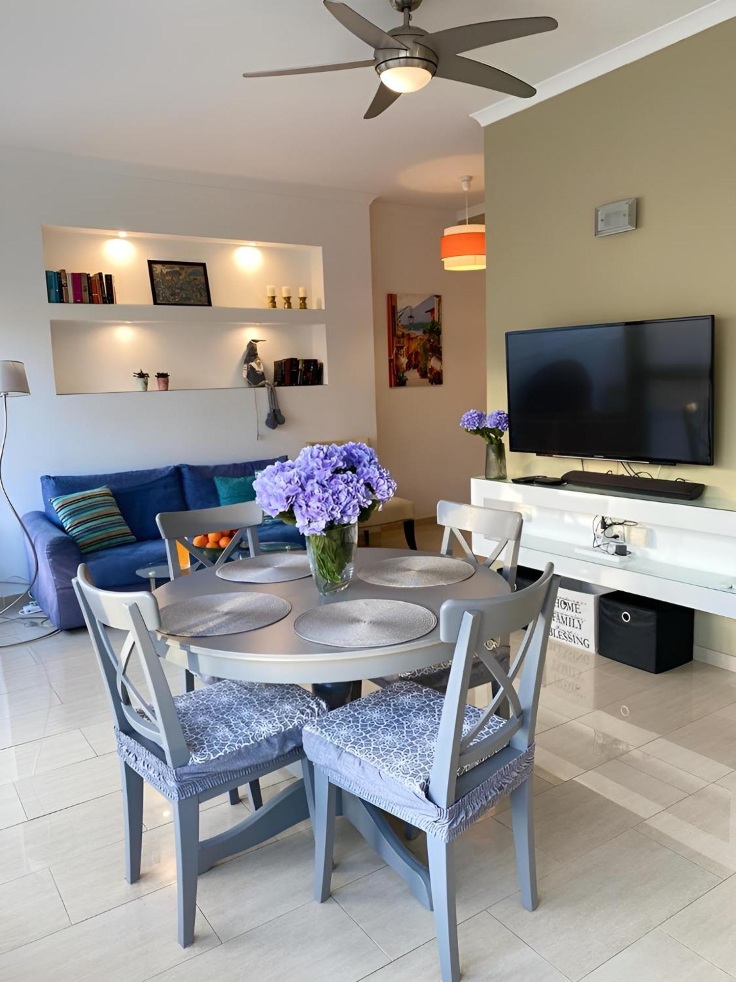 Appartamento Sliema Cosy Penthouse With Bbq Esterno foto