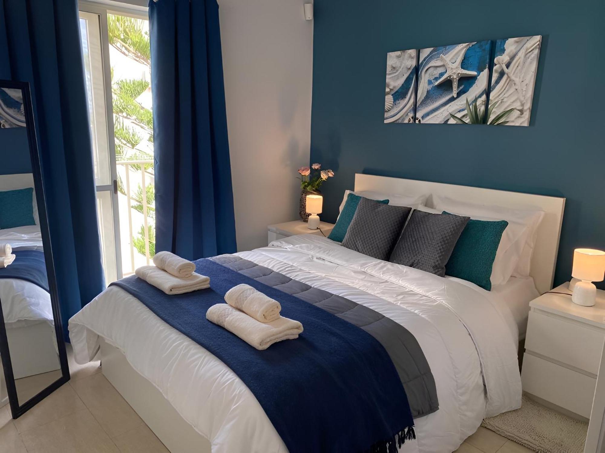 Appartamento Sliema Cosy Penthouse With Bbq Esterno foto